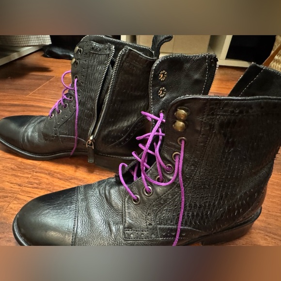 Johnston & Murphy women’s NATALIE Cap Toe Boot size 8.5 - Picture 3 of 9